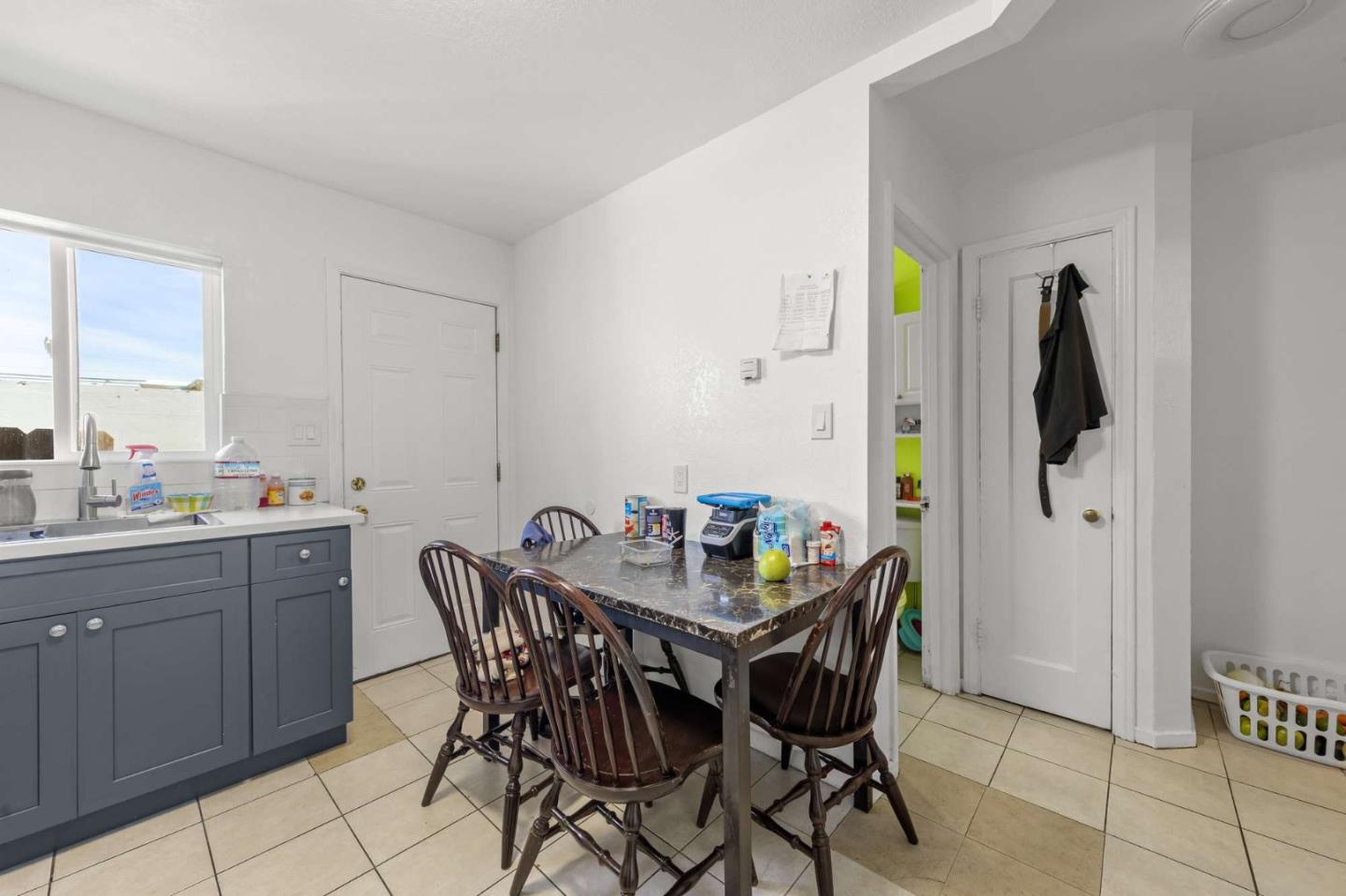 Detail Gallery Image 9 of 12 For 757 Warrington Ave, Redwood City,  CA 94063 - – Beds | – Baths