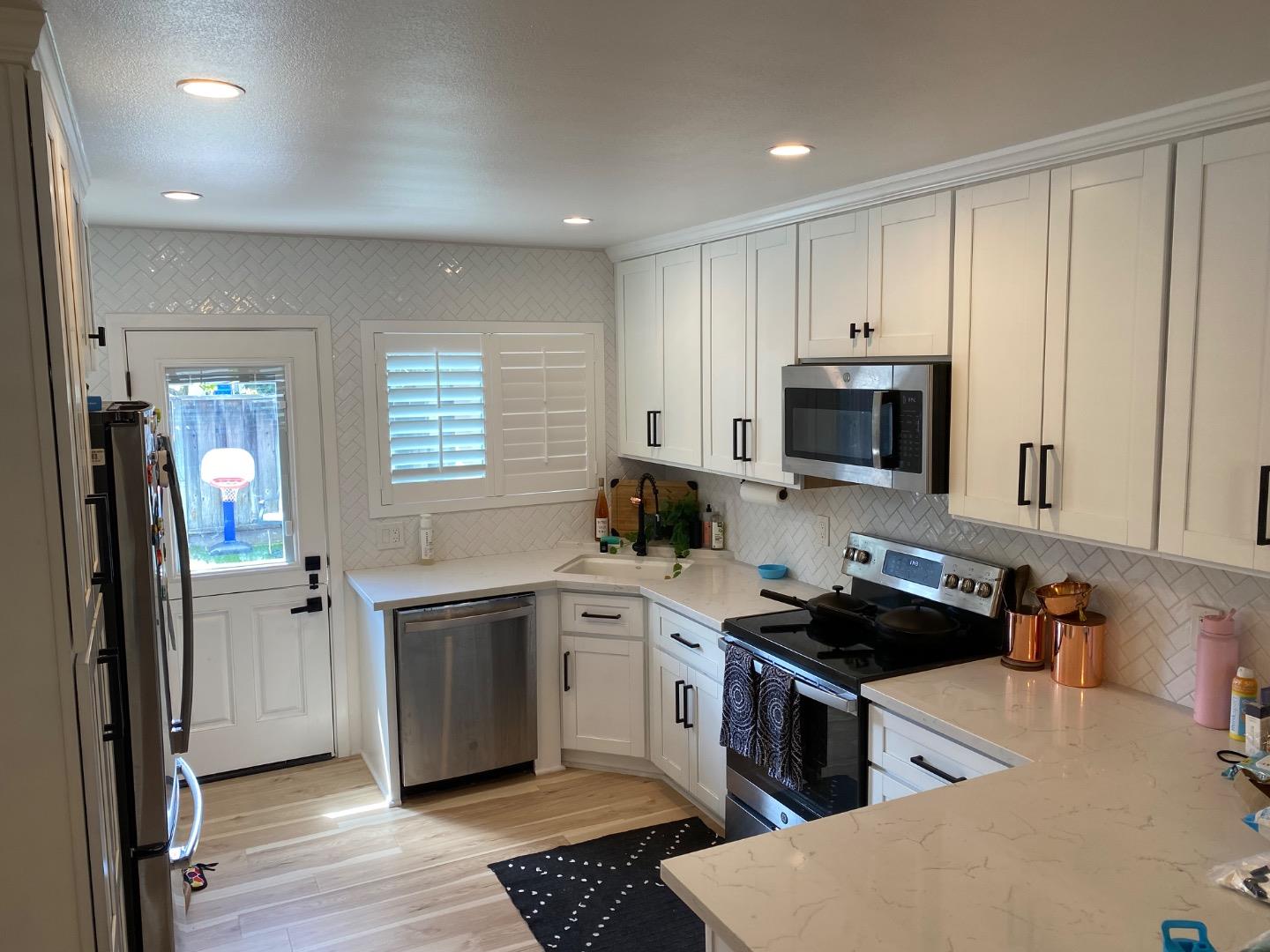 Detail Gallery Image 8 of 22 For 3856 Williams Rd, San Jose,  CA 95117 - – Beds | – Baths