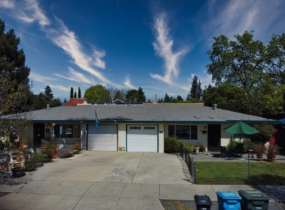 Detail Gallery Image 3 of 17 For 1105 Sanchez Way, Redwood City,  CA 94061 - – Beds | – Baths
