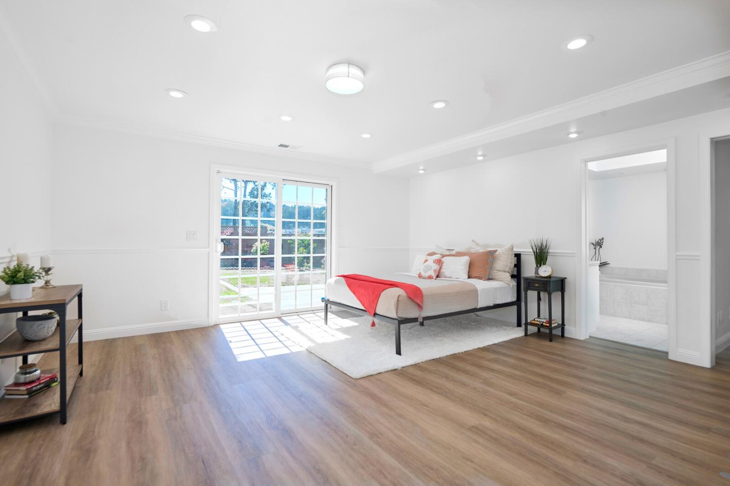 Detail Gallery Image 10 of 24 For 873 Newman Dr, South San Francisco,  CA 94080 - 3 Beds | 2 Baths