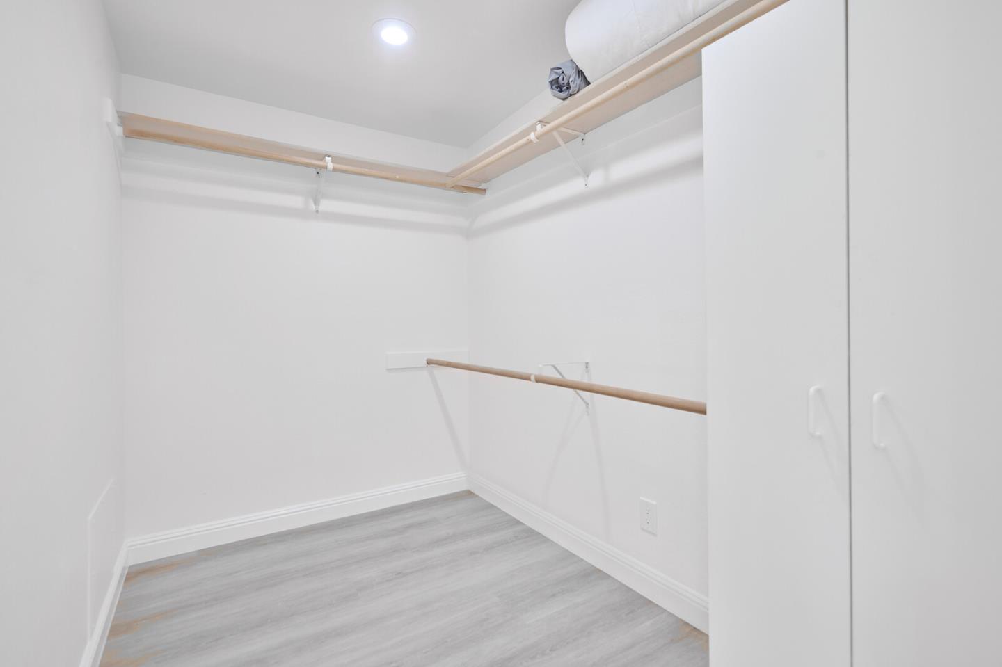 Detail Gallery Image 13 of 24 For 873 Newman Dr, South San Francisco,  CA 94080 - 3 Beds | 2 Baths
