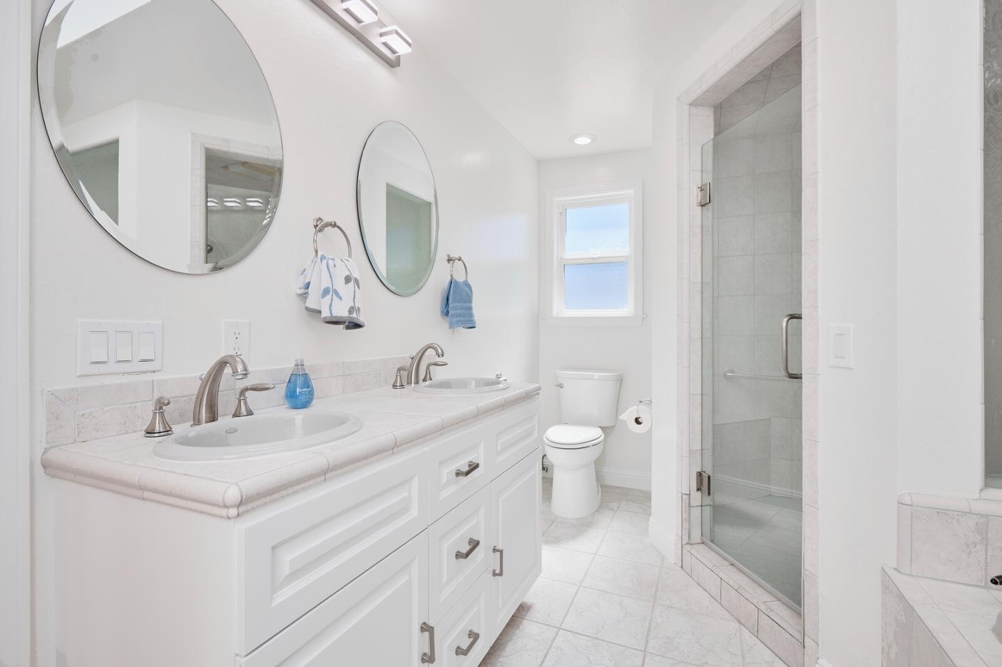 Detail Gallery Image 14 of 24 For 873 Newman Dr, South San Francisco,  CA 94080 - 3 Beds | 2 Baths