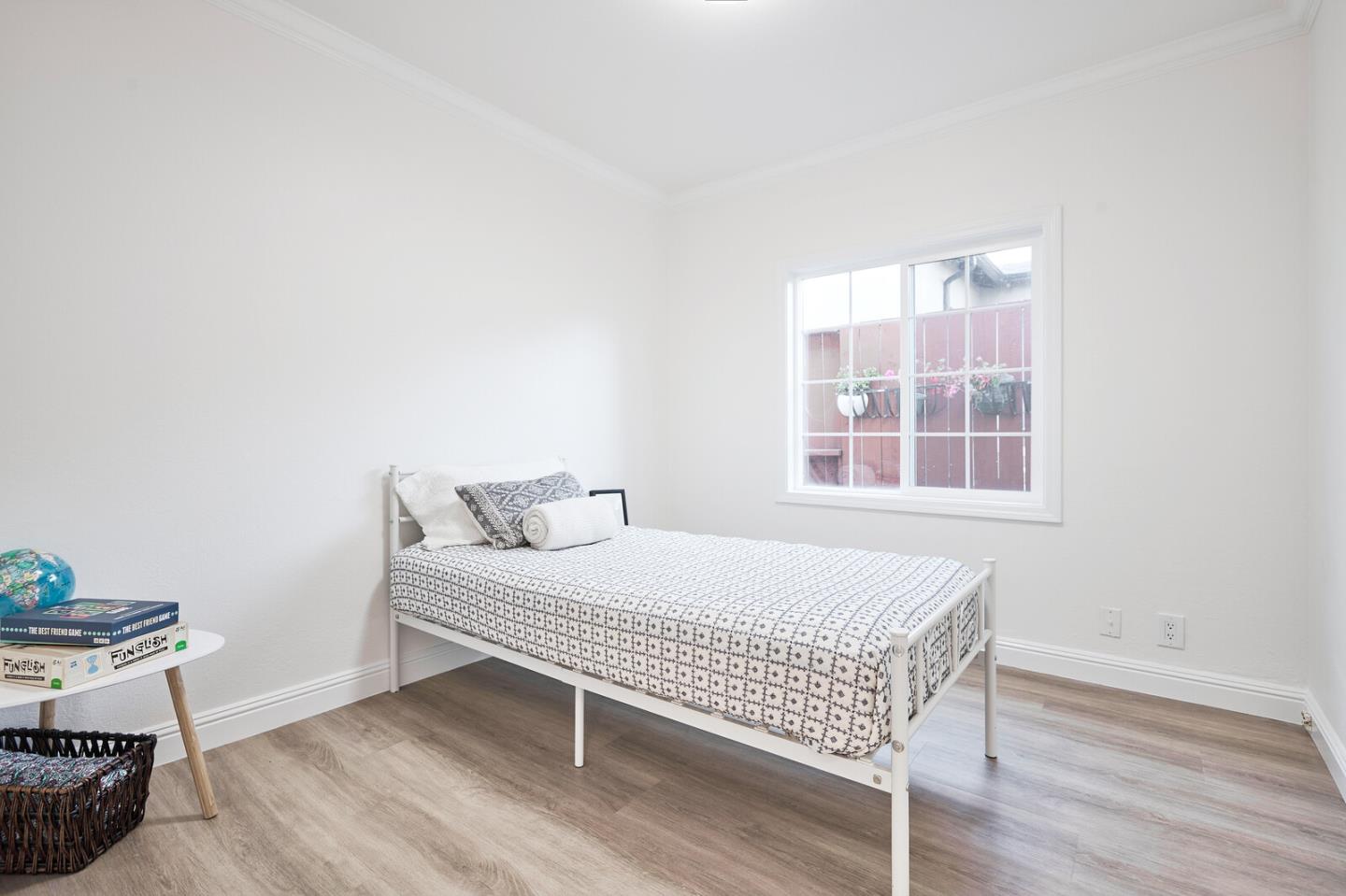 Detail Gallery Image 18 of 24 For 873 Newman Dr, South San Francisco,  CA 94080 - 3 Beds | 2 Baths