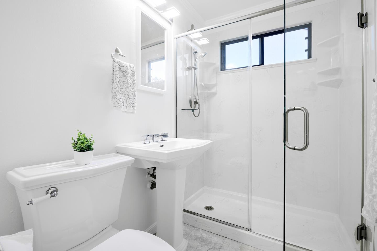 Detail Gallery Image 19 of 24 For 873 Newman Dr, South San Francisco,  CA 94080 - 3 Beds | 2 Baths