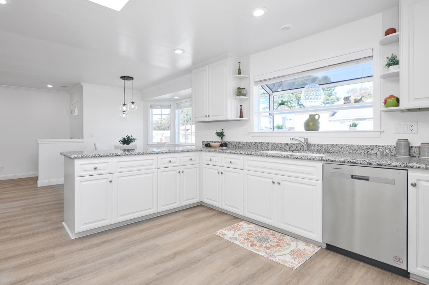 Detail Gallery Image 7 of 24 For 873 Newman Dr, South San Francisco,  CA 94080 - 3 Beds | 2 Baths