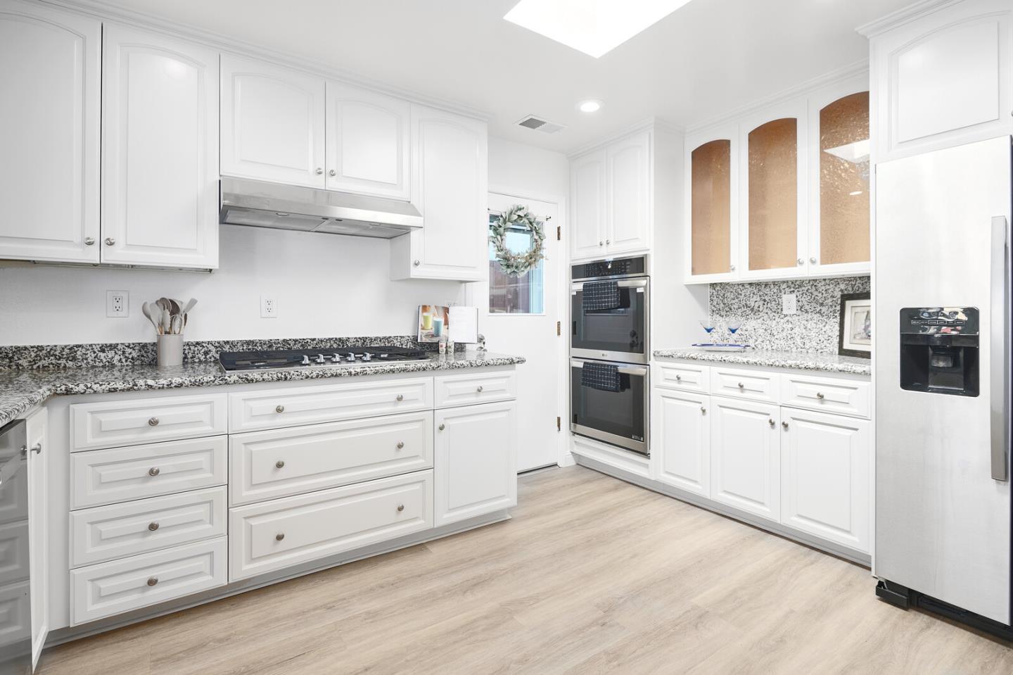 Detail Gallery Image 8 of 24 For 873 Newman Dr, South San Francisco,  CA 94080 - 3 Beds | 2 Baths