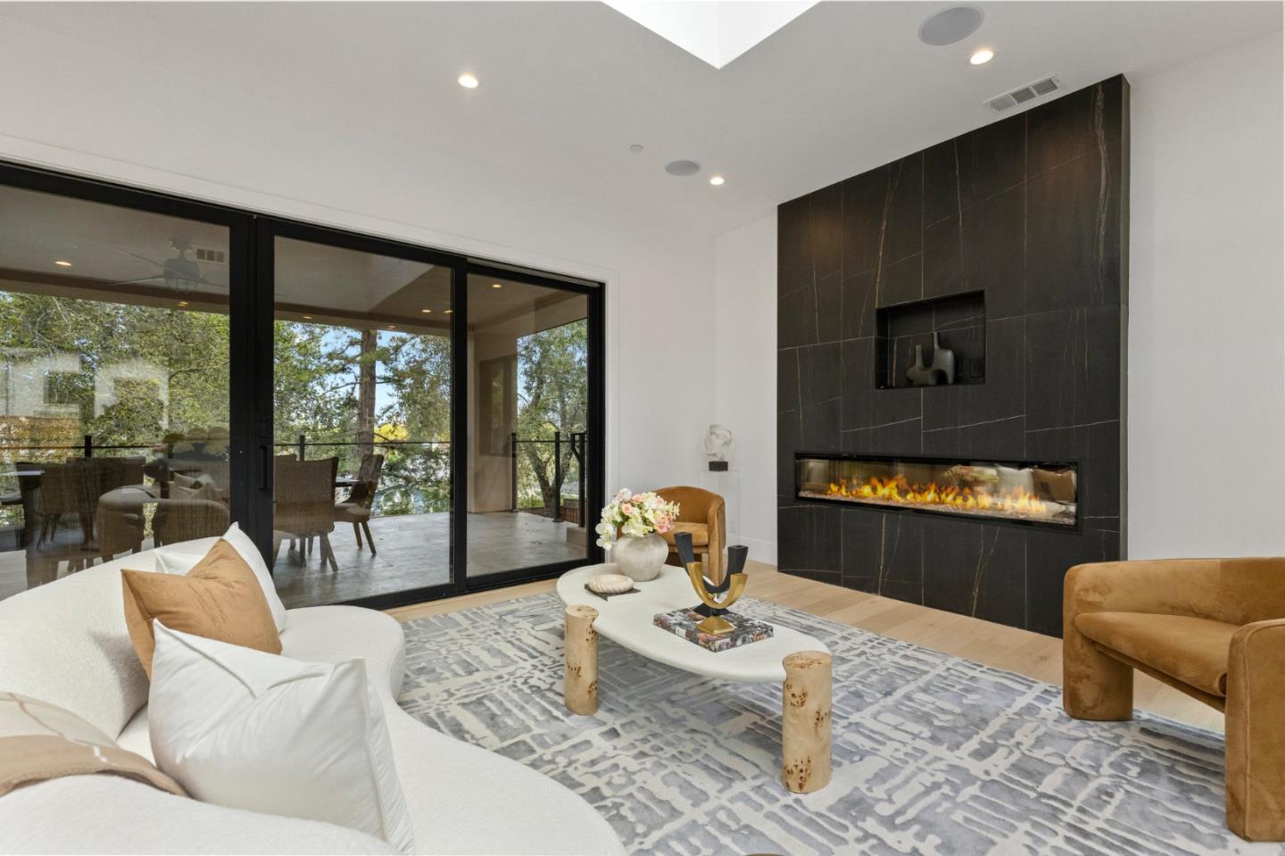 Detail Gallery Image 12 of 113 For 18061 Saratoga Los Gatos Rd, Monte Sereno,  CA 95030 - 5 Beds | 4/1 Baths