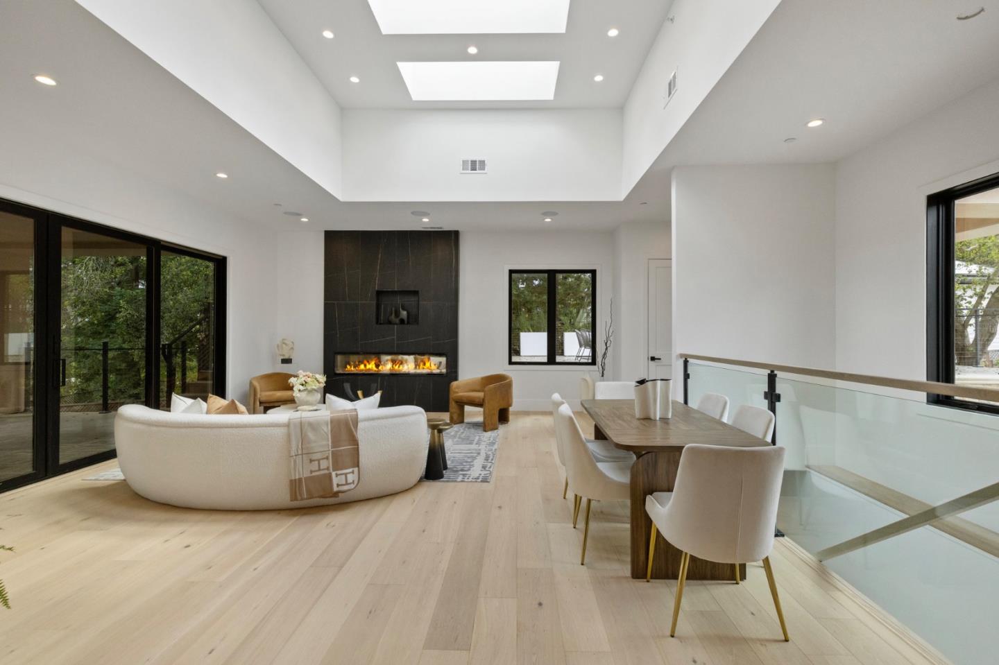Detail Gallery Image 17 of 113 For 18061 Saratoga Los Gatos Rd, Monte Sereno,  CA 95030 - 5 Beds | 4/1 Baths