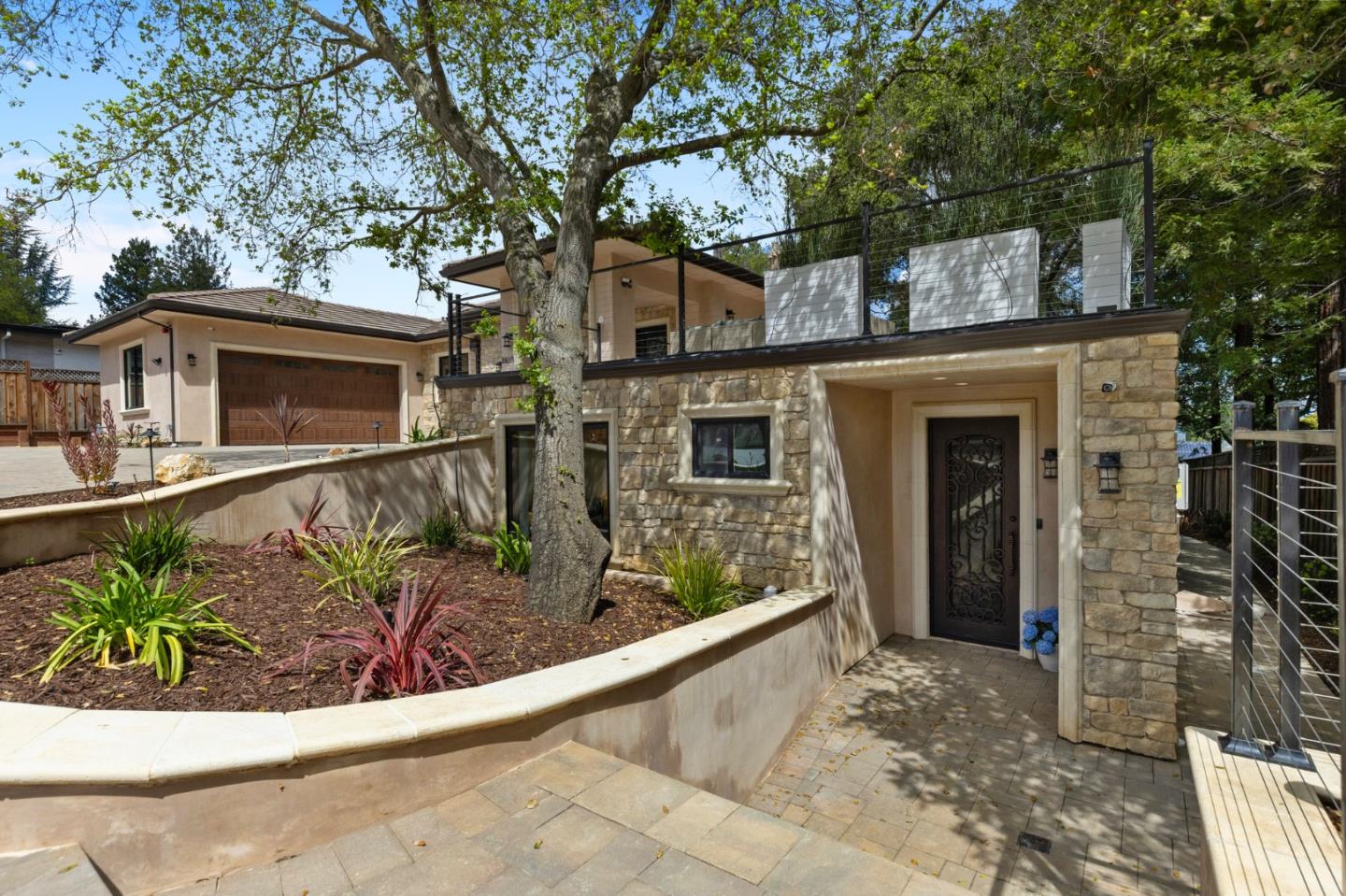 Detail Gallery Image 2 of 113 For 18061 Saratoga Los Gatos Rd, Monte Sereno,  CA 95030 - 5 Beds | 4/1 Baths