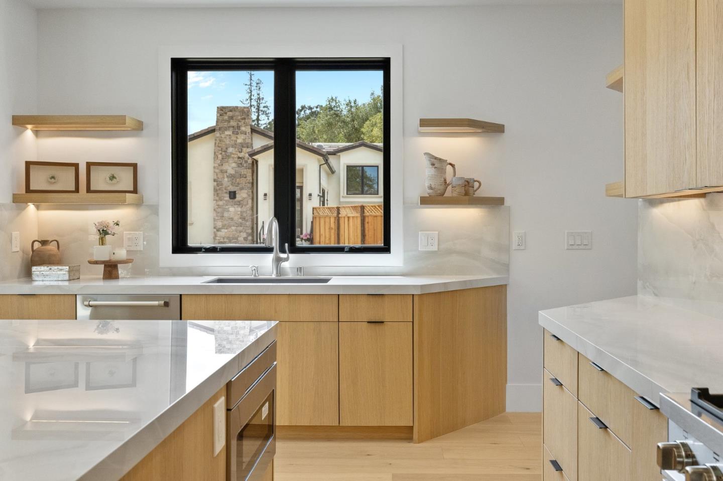 Detail Gallery Image 23 of 113 For 18061 Saratoga Los Gatos Rd, Monte Sereno,  CA 95030 - 5 Beds | 4/1 Baths