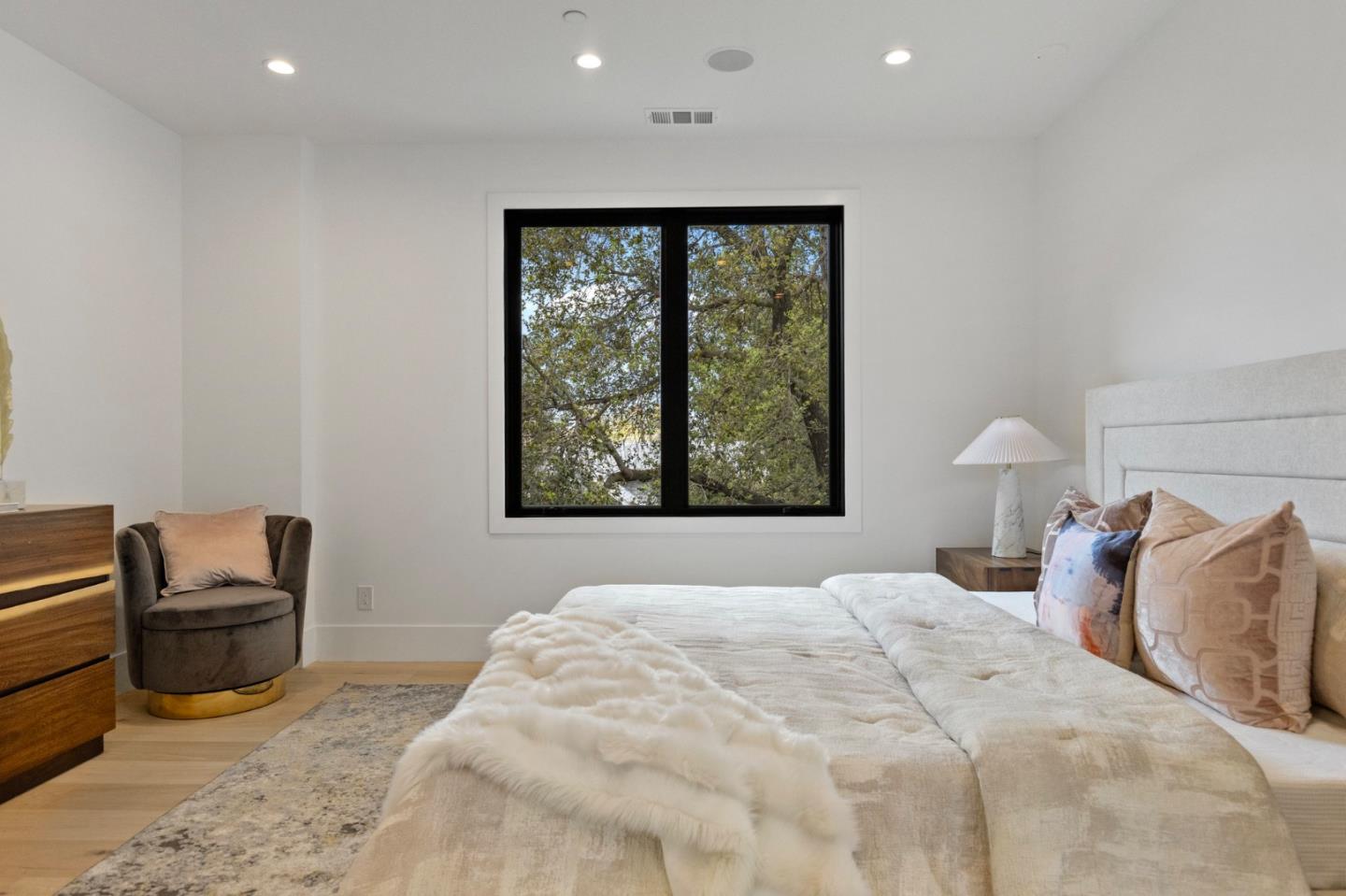Detail Gallery Image 31 of 113 For 18061 Saratoga Los Gatos Rd, Monte Sereno,  CA 95030 - 5 Beds | 4/1 Baths