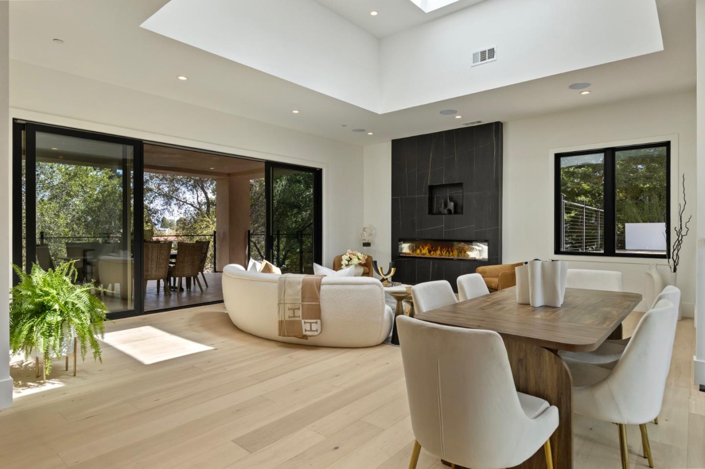 Detail Gallery Image 41 of 113 For 18061 Saratoga Los Gatos Rd, Monte Sereno,  CA 95030 - 5 Beds | 4/1 Baths