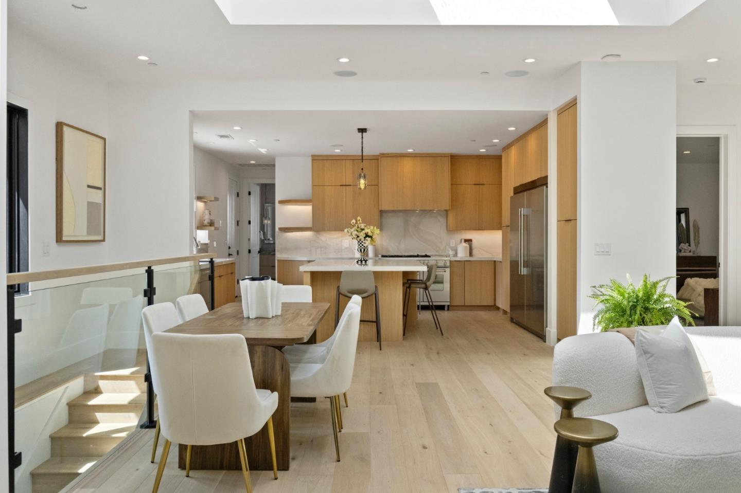 Detail Gallery Image 8 of 113 For 18061 Saratoga Los Gatos Rd, Monte Sereno,  CA 95030 - 5 Beds | 4/1 Baths