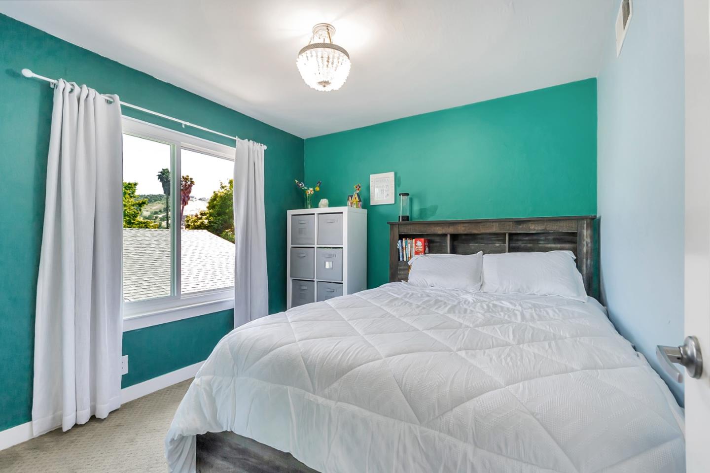Detail Gallery Image 19 of 35 For 6142 Springer Way, San Jose,  CA 95123 - 5 Beds | 2/1 Baths
