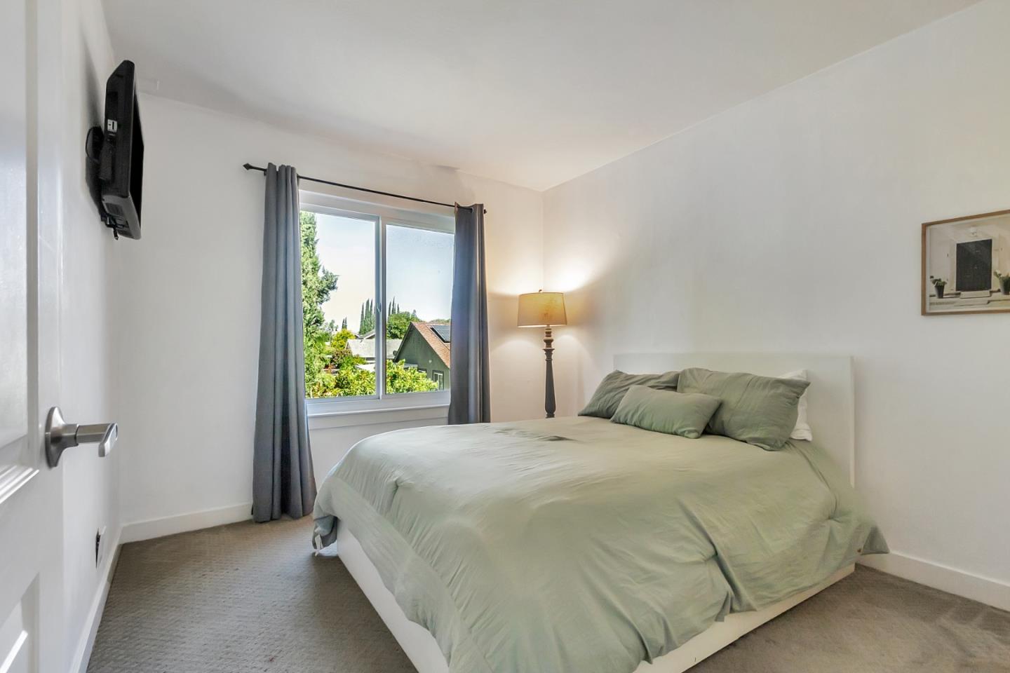 Detail Gallery Image 21 of 35 For 6142 Springer Way, San Jose,  CA 95123 - 5 Beds | 2/1 Baths
