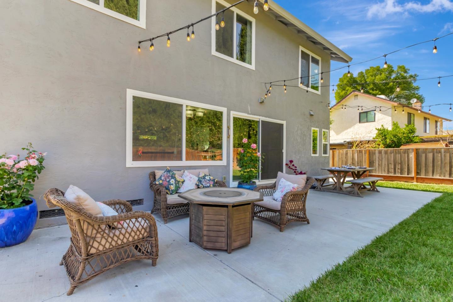 Detail Gallery Image 30 of 35 For 6142 Springer Way, San Jose,  CA 95123 - 5 Beds | 2/1 Baths