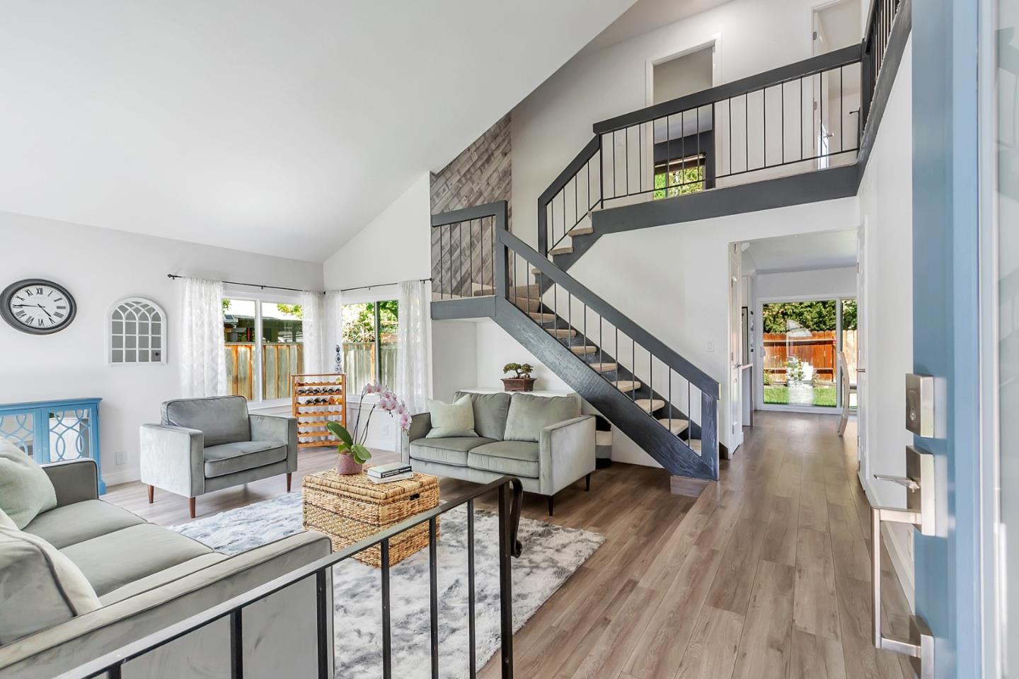 Detail Gallery Image 5 of 35 For 6142 Springer Way, San Jose,  CA 95123 - 5 Beds | 2/1 Baths