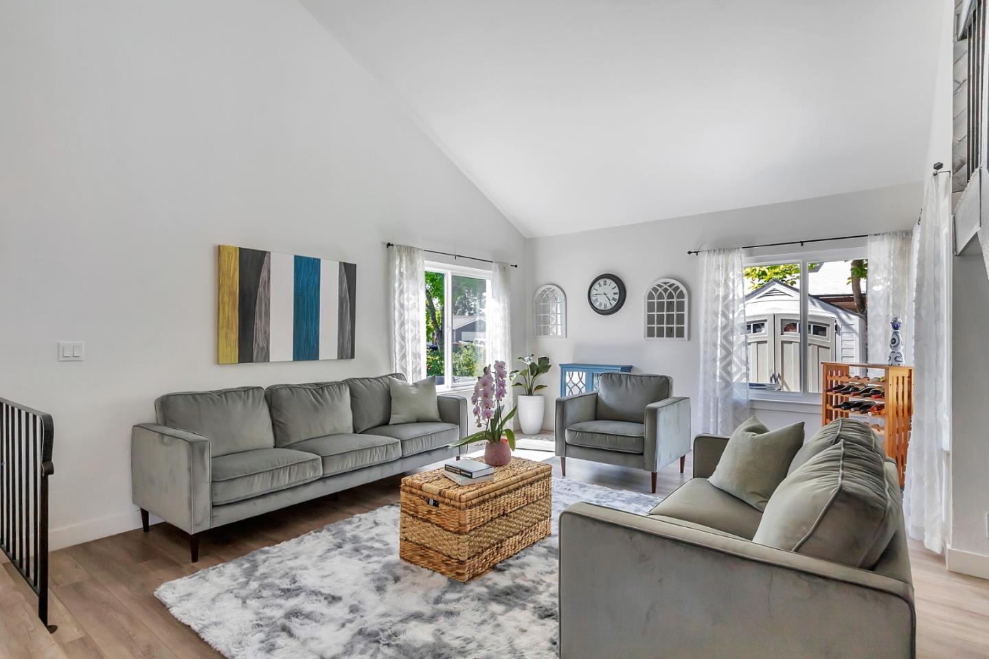 Detail Gallery Image 7 of 35 For 6142 Springer Way, San Jose,  CA 95123 - 5 Beds | 2/1 Baths
