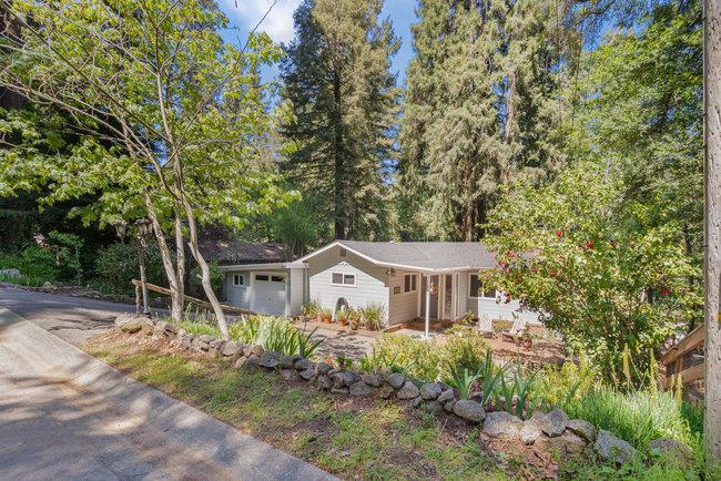 Detail Gallery Image 3 of 58 For 345 Saint Francis Dr, Boulder Creek,  CA 95006 - 3 Beds | 2 Baths