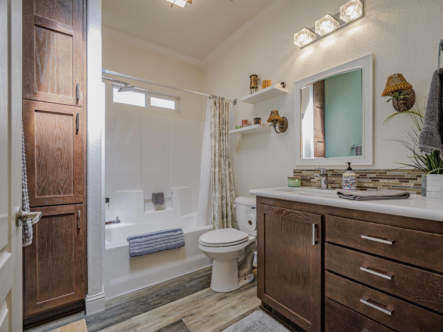 Detail Gallery Image 12 of 39 For 2655 Brommer St #57,  Santa Cruz,  CA 95062 - 3 Beds | 2 Baths