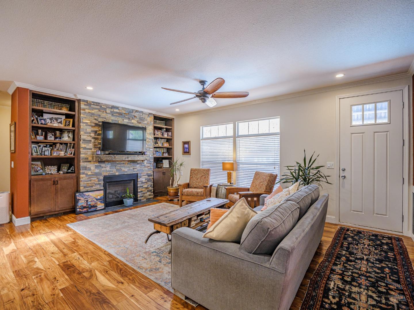Detail Gallery Image 5 of 39 For 2655 Brommer St #57,  Santa Cruz,  CA 95062 - 3 Beds | 2 Baths