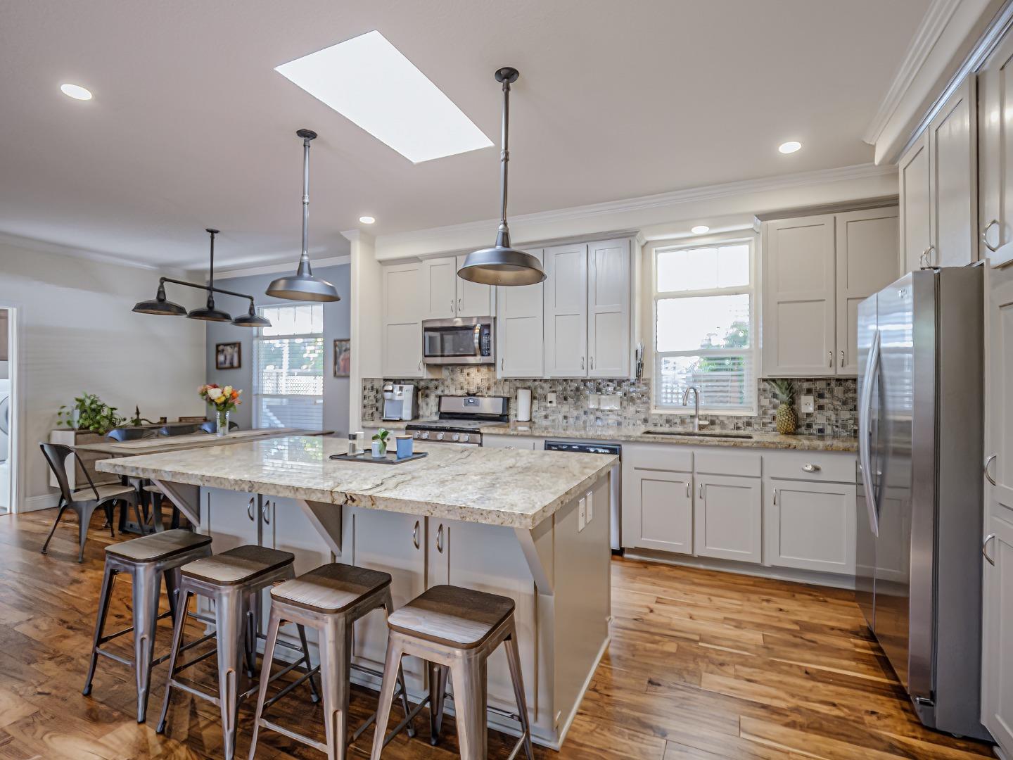Detail Gallery Image 7 of 39 For 2655 Brommer St #57,  Santa Cruz,  CA 95062 - 3 Beds | 2 Baths