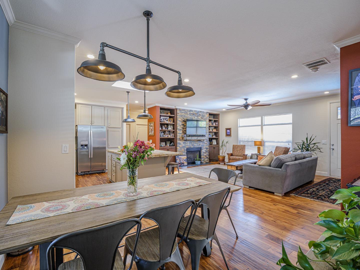 Detail Gallery Image 9 of 39 For 2655 Brommer St #57,  Santa Cruz,  CA 95062 - 3 Beds | 2 Baths