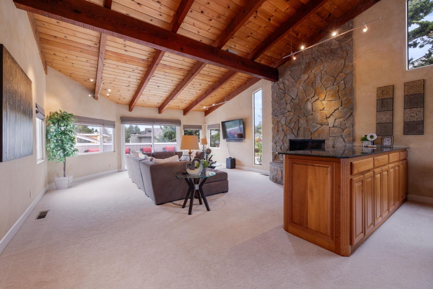 Detail Gallery Image 10 of 68 For 230 via Novella, Aptos,  CA 95003 - 5 Beds | 4 Baths
