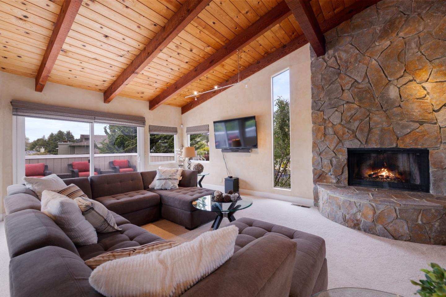 Detail Gallery Image 11 of 68 For 230 via Novella, Aptos,  CA 95003 - 5 Beds | 4 Baths