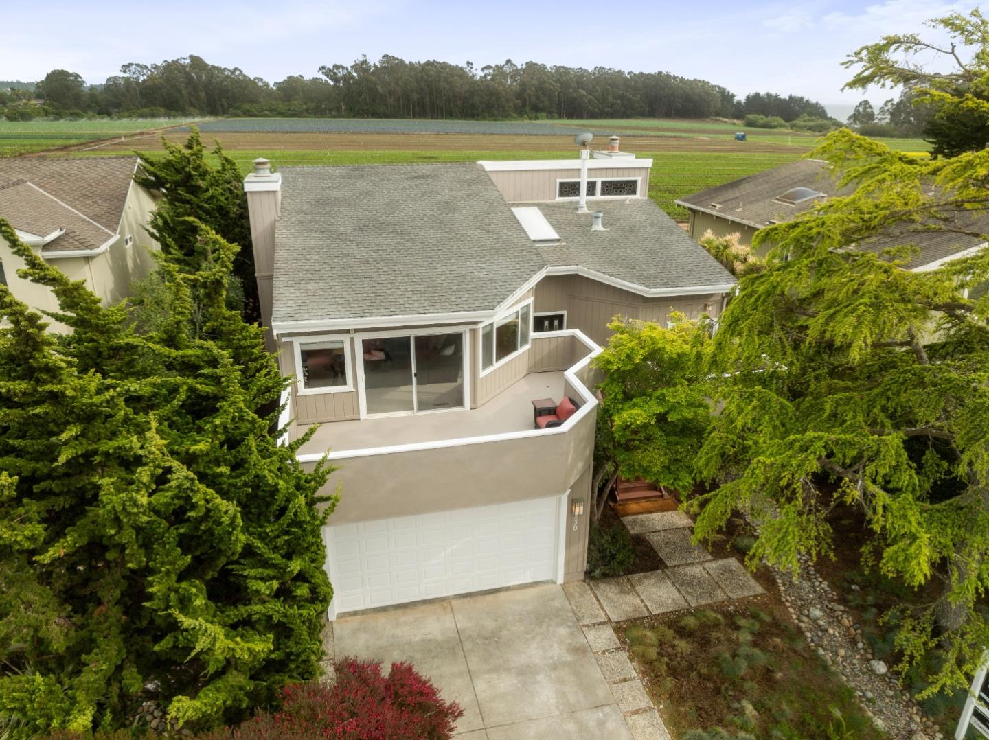 Detail Gallery Image 3 of 68 For 230 via Novella, Aptos,  CA 95003 - 5 Beds | 4 Baths