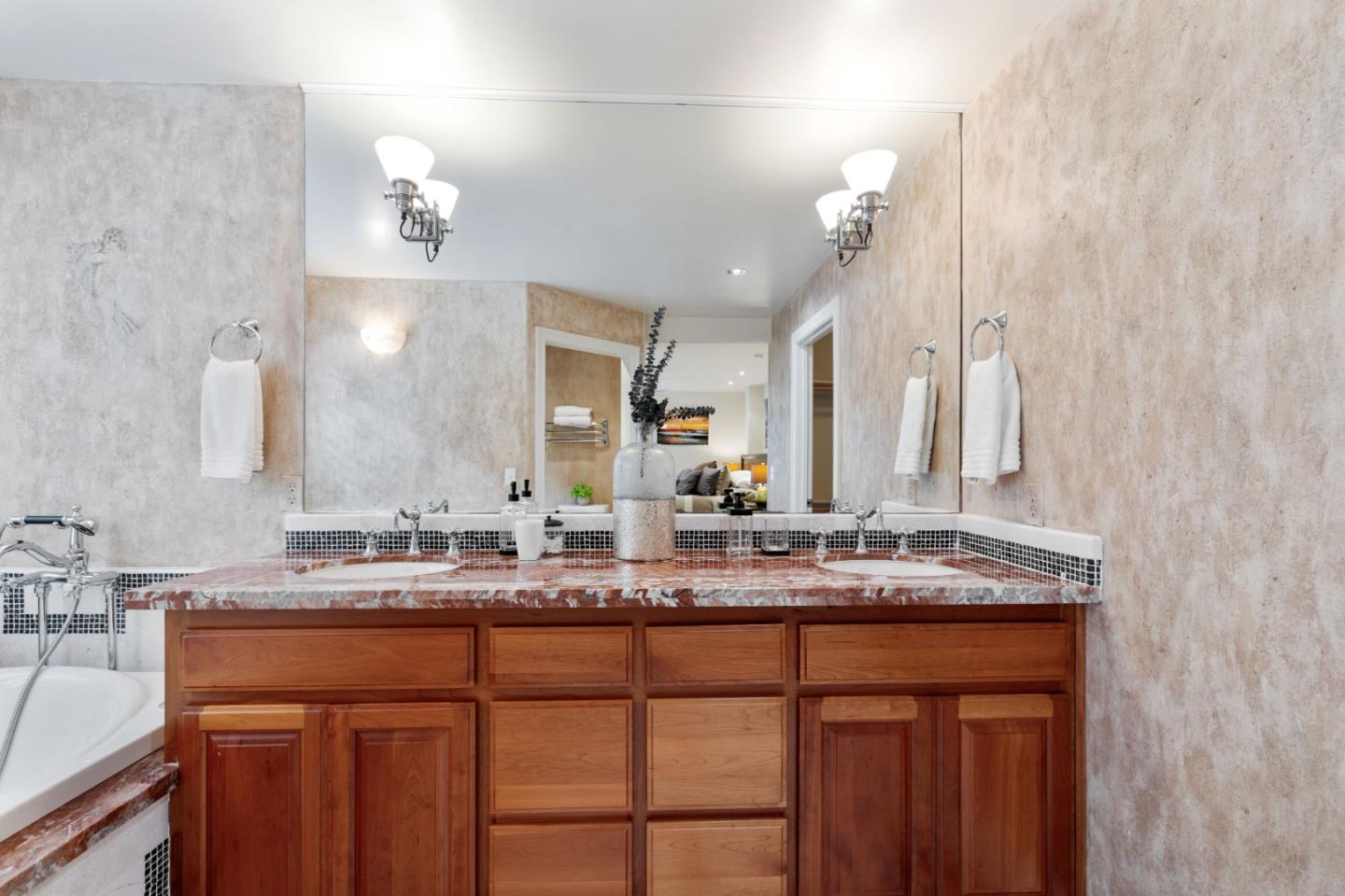 Detail Gallery Image 37 of 68 For 230 via Novella, Aptos,  CA 95003 - 5 Beds | 4 Baths