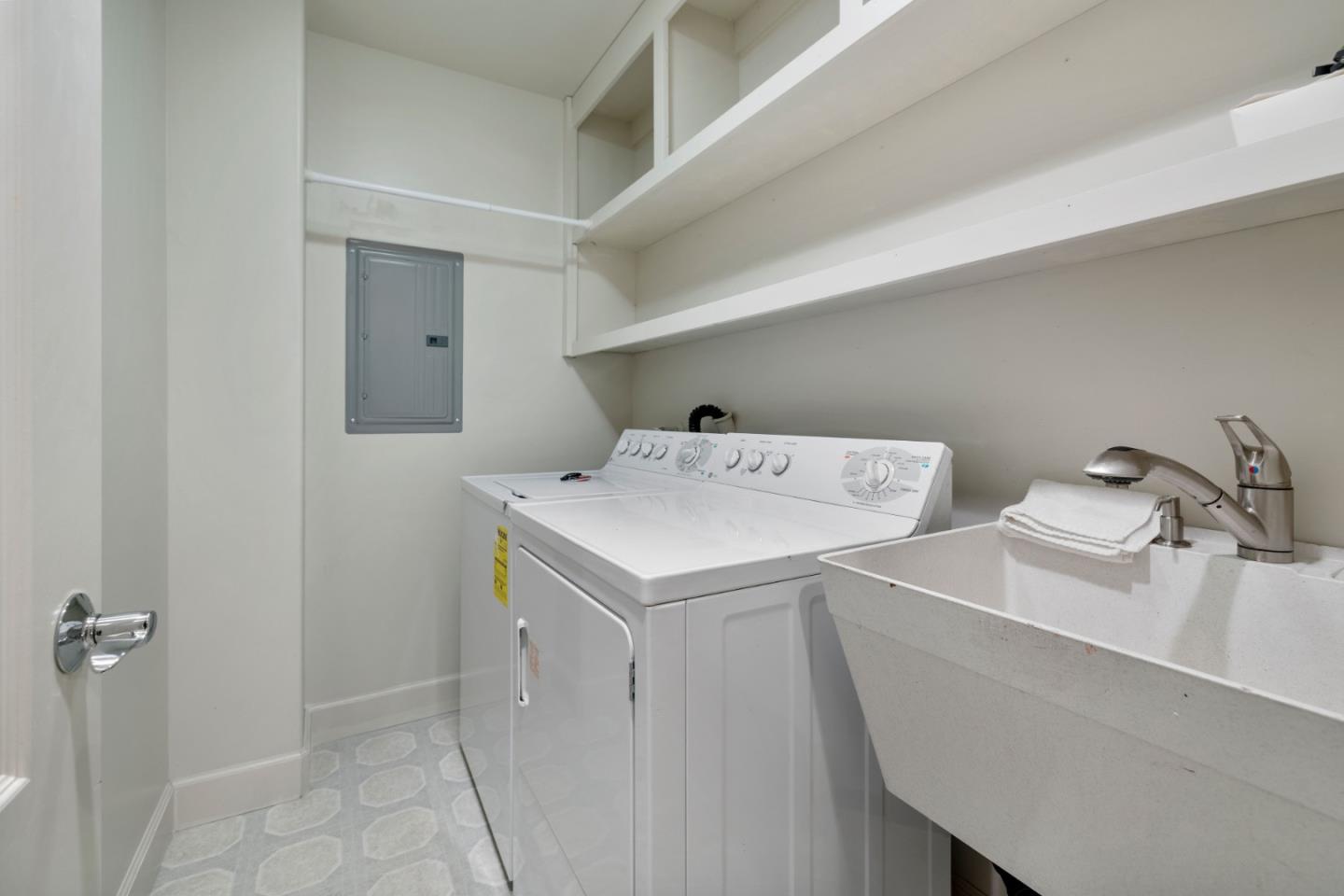 Detail Gallery Image 52 of 68 For 230 via Novella, Aptos,  CA 95003 - 5 Beds | 4 Baths