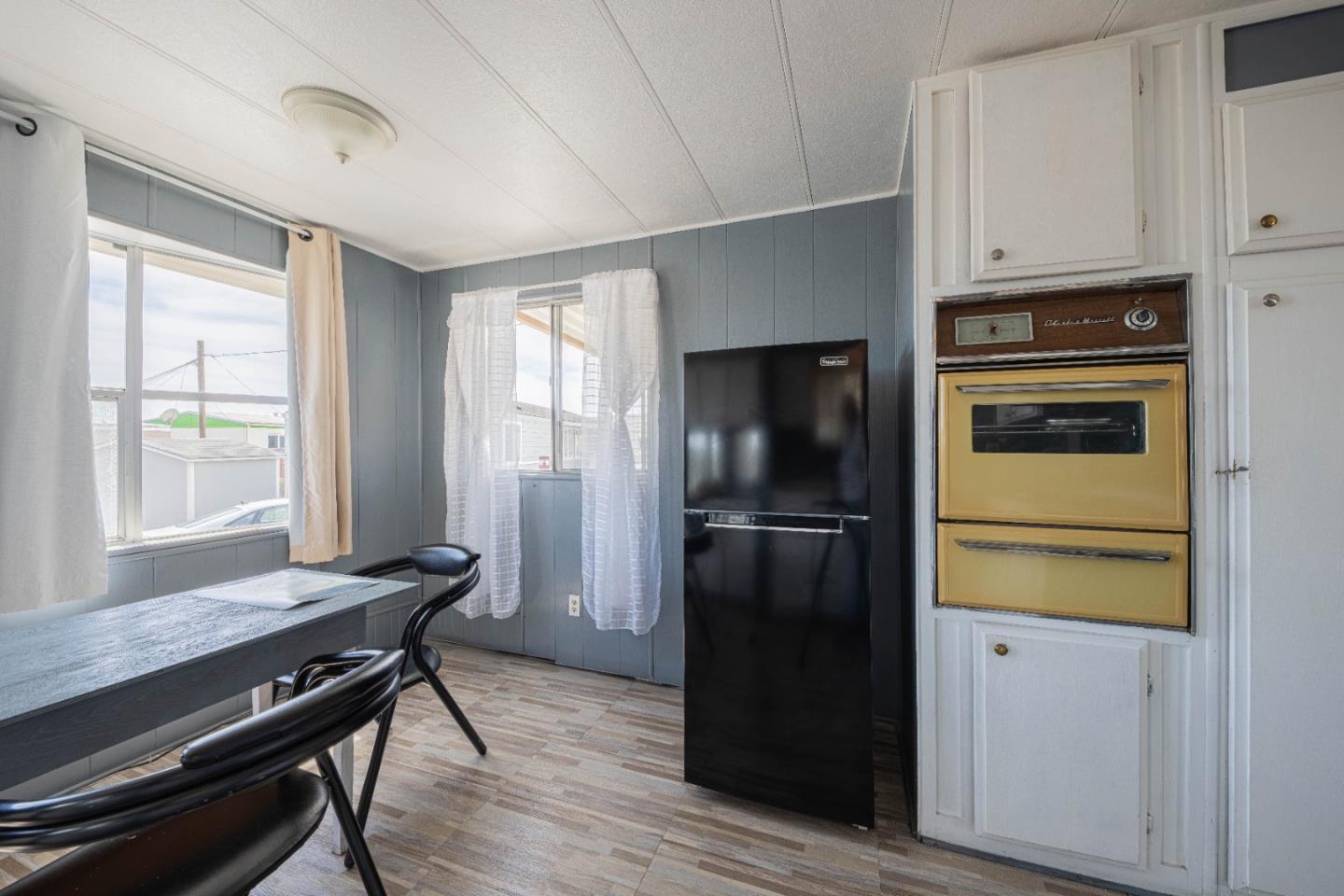 Detail Gallery Image 11 of 22 For 55 San Juan Grade #16,  Salinas,  CA 93906 - 2 Beds | 1 Baths