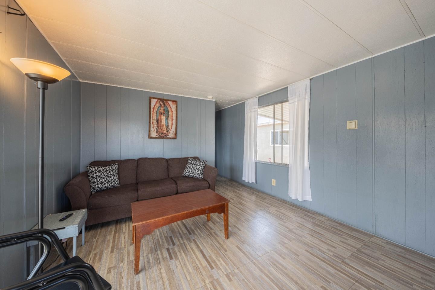 Detail Gallery Image 5 of 22 For 55 San Juan Grade #16,  Salinas,  CA 93906 - 2 Beds | 1 Baths