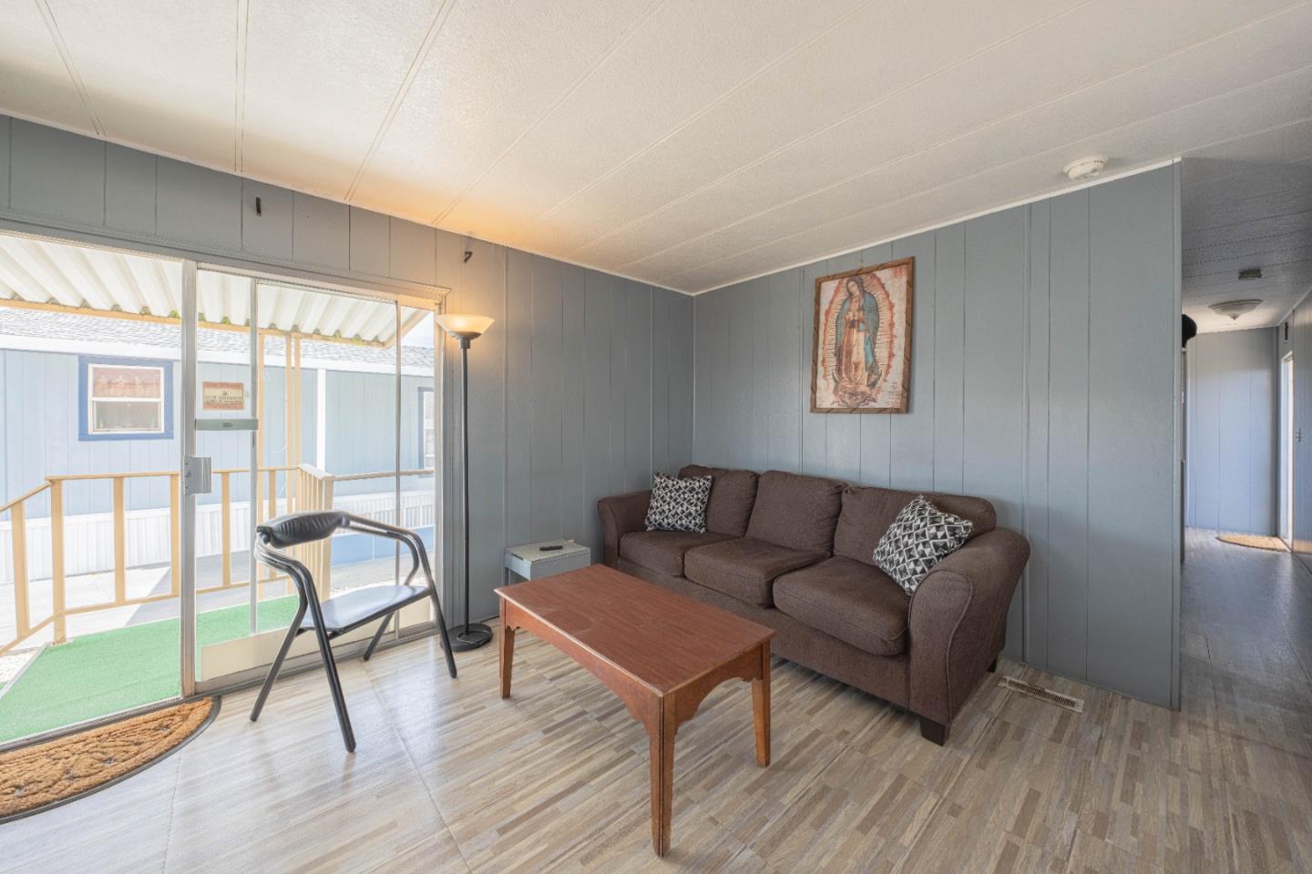 Detail Gallery Image 6 of 22 For 55 San Juan Grade #16,  Salinas,  CA 93906 - 2 Beds | 1 Baths