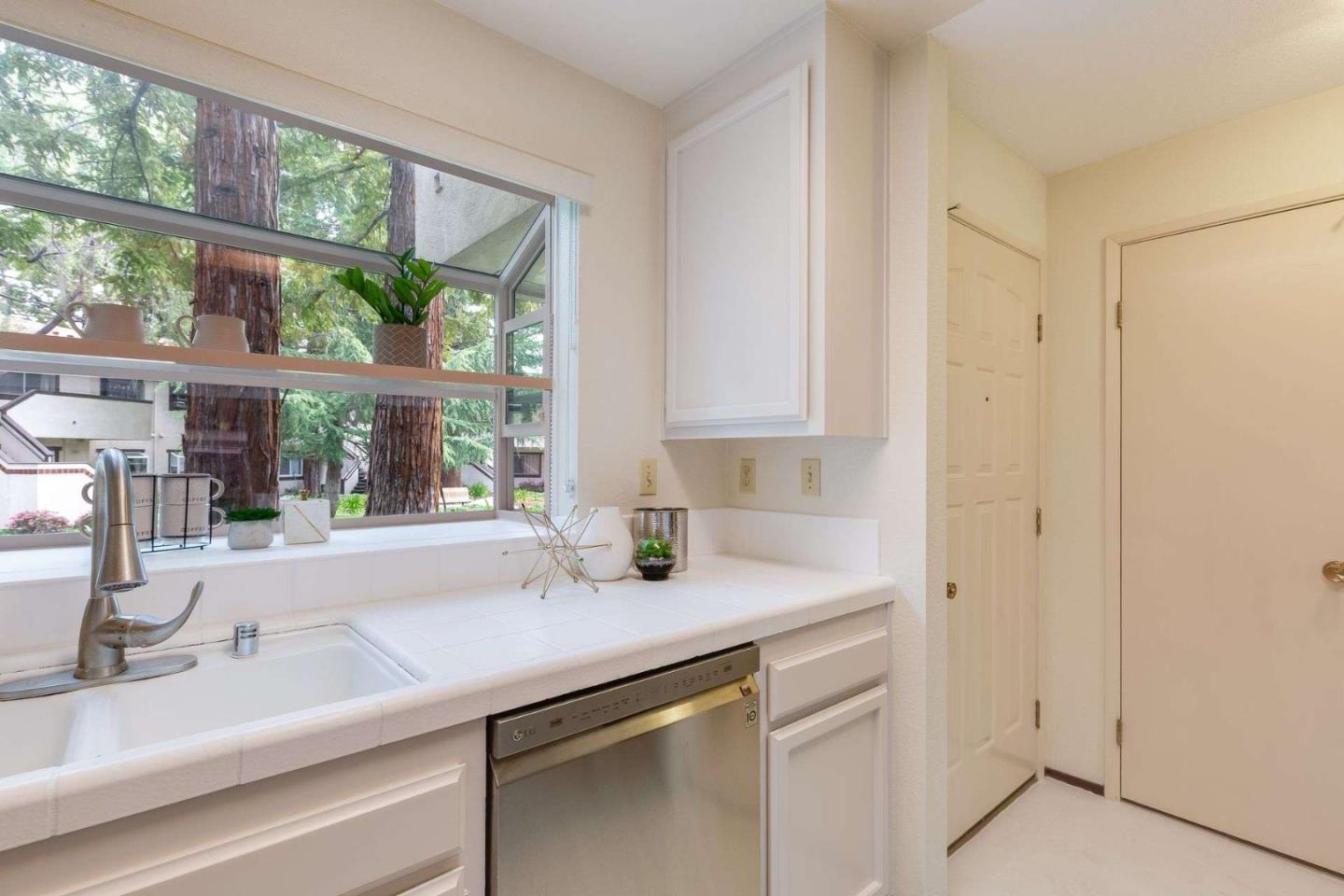 Detail Gallery Image 6 of 28 For 1400 Bowe Ave #1704,  Santa Clara,  CA 95051 - 2 Beds | 2 Baths