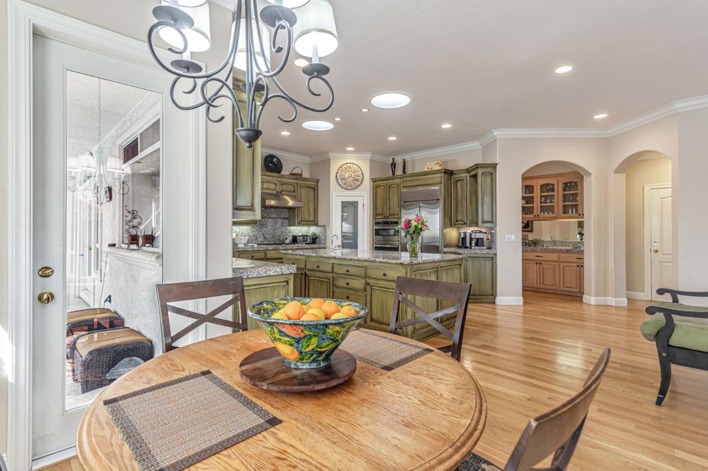 Detail Gallery Image 13 of 52 For 95 Marcus Ct, Hollister,  CA 95023 - 4 Beds | 3 Baths