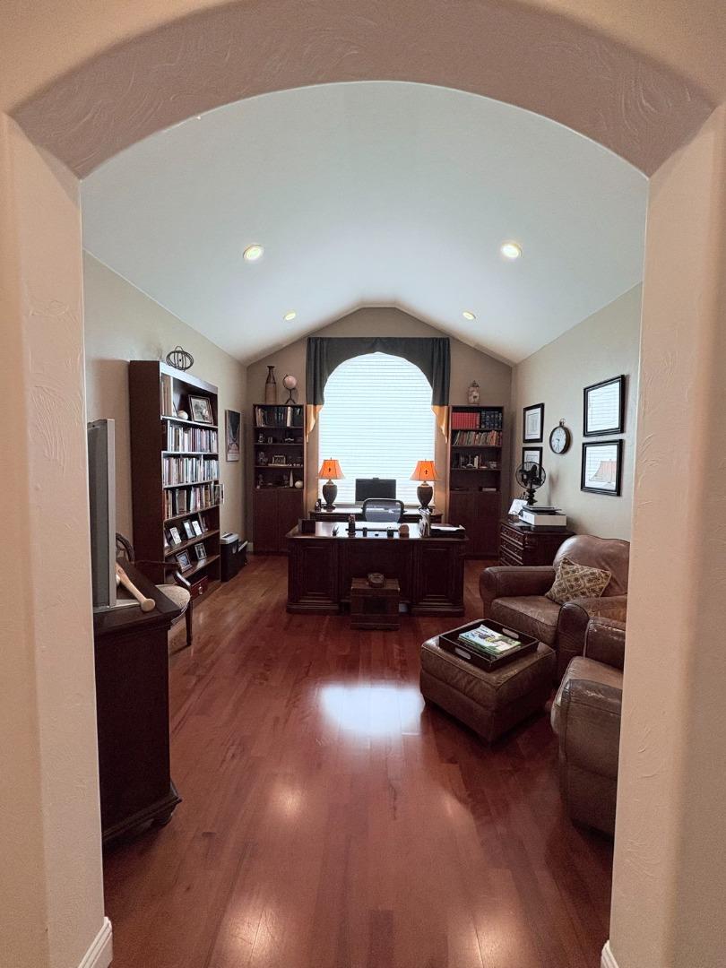 Detail Gallery Image 23 of 52 For 95 Marcus Ct, Hollister,  CA 95023 - 4 Beds | 3 Baths