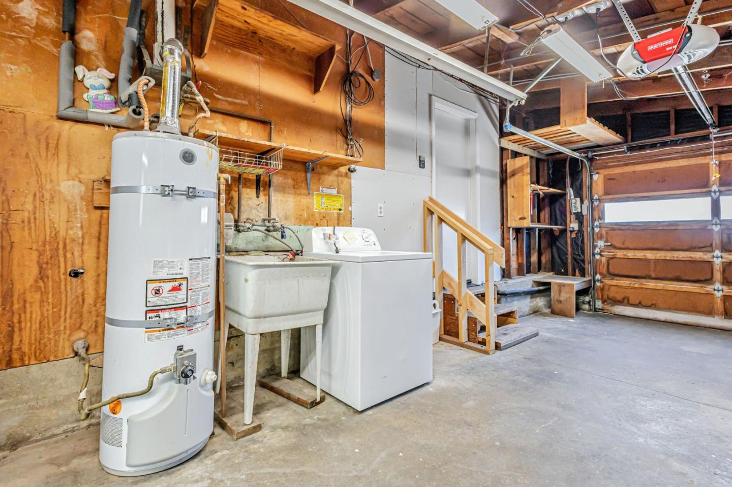 Detail Gallery Image 28 of 47 For 921 Newman Dr, South San Francisco,  CA 94080 - 4 Beds | 2 Baths