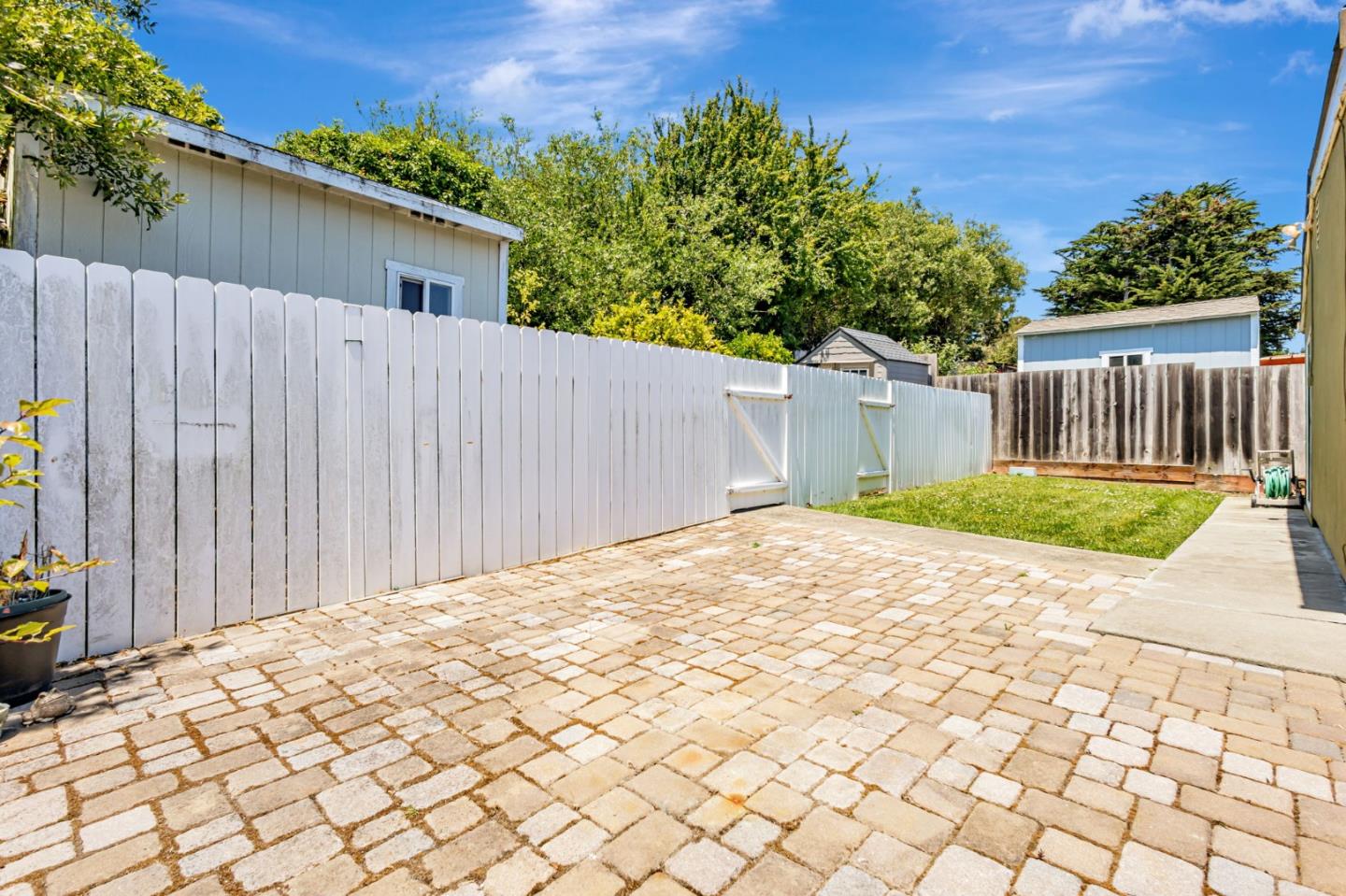 Detail Gallery Image 33 of 47 For 921 Newman Dr, South San Francisco,  CA 94080 - 4 Beds | 2 Baths