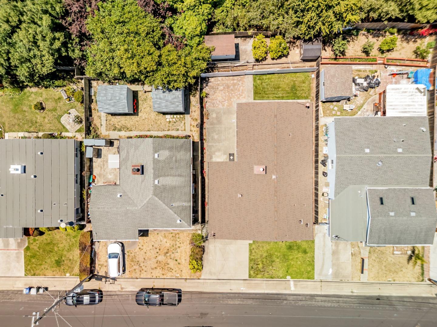 Detail Gallery Image 37 of 47 For 921 Newman Dr, South San Francisco,  CA 94080 - 4 Beds | 2 Baths