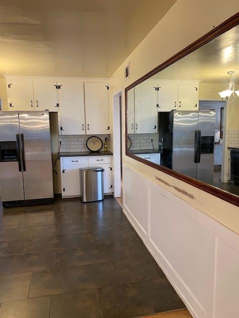 Detail Gallery Image 5 of 8 For 212 Iris Dr, Salinas,  CA 93906 - 3 Beds | 2 Baths