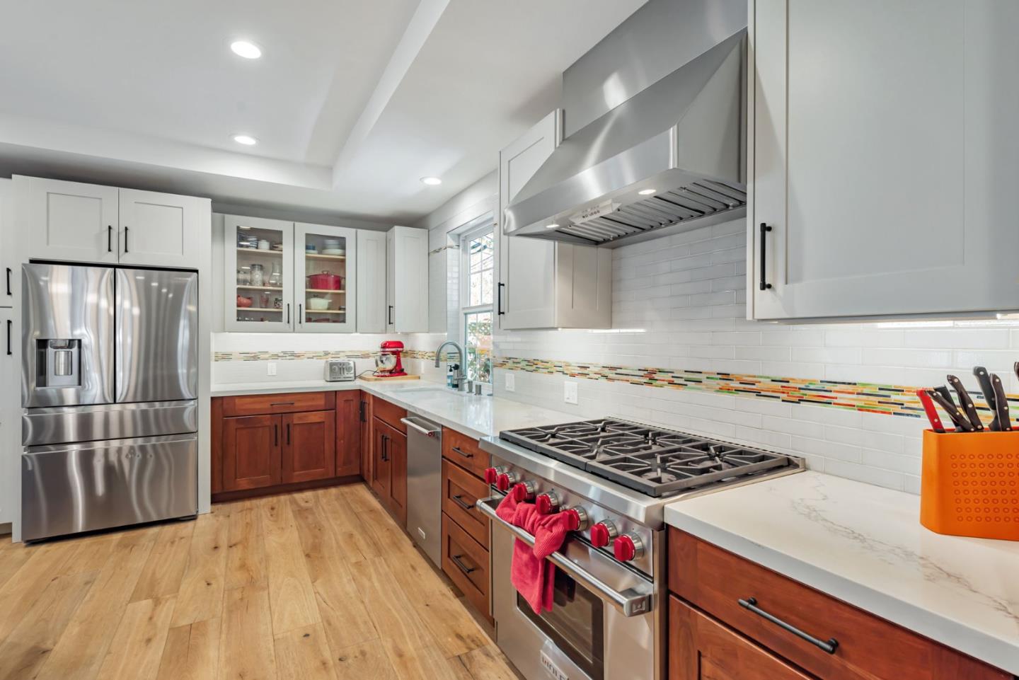 Detail Gallery Image 12 of 37 For 1001 Michigan Ave, San Jose,  CA 95125 - 4 Beds | 3/1 Baths