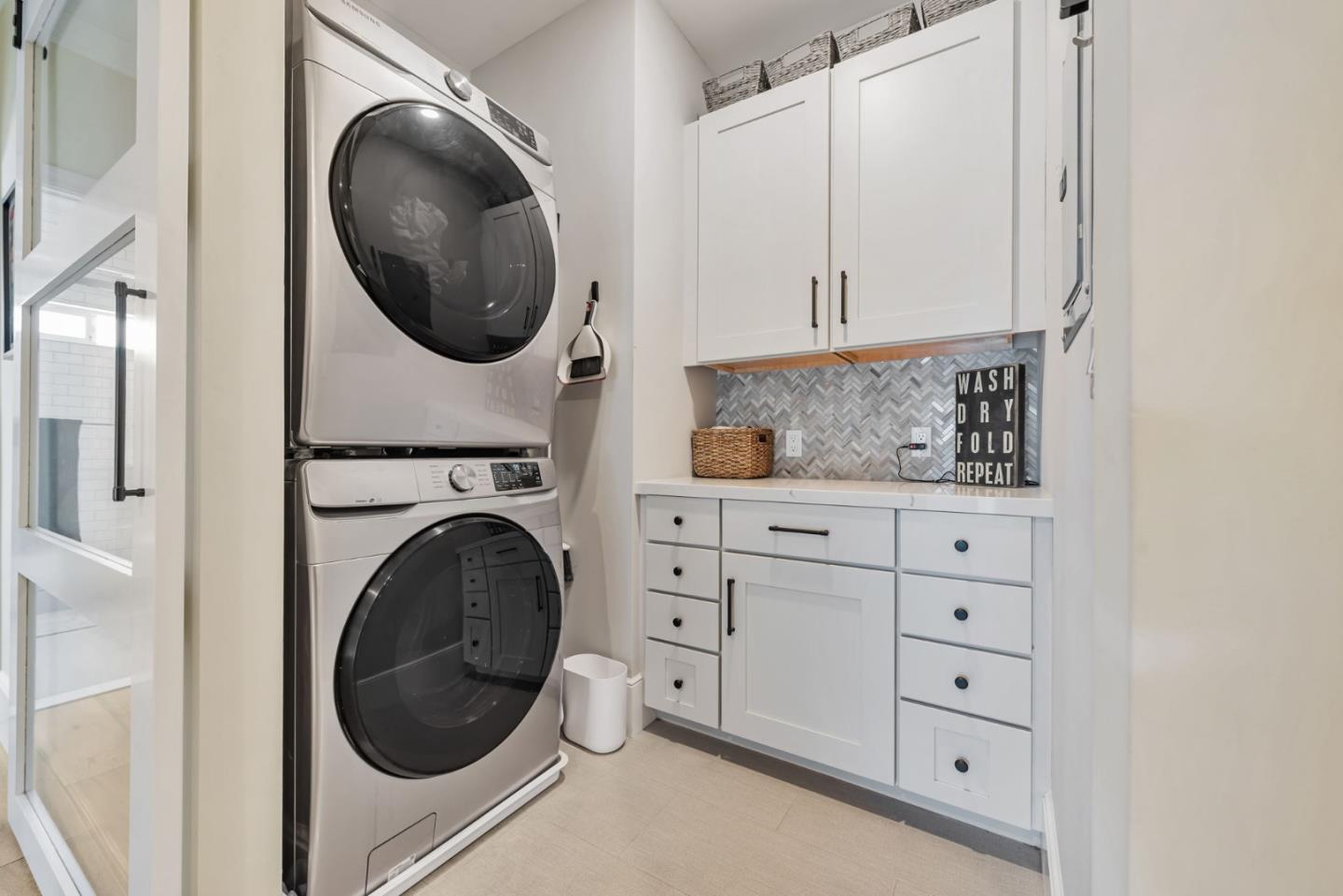 Detail Gallery Image 21 of 37 For 1001 Michigan Ave, San Jose,  CA 95125 - 4 Beds | 3/1 Baths
