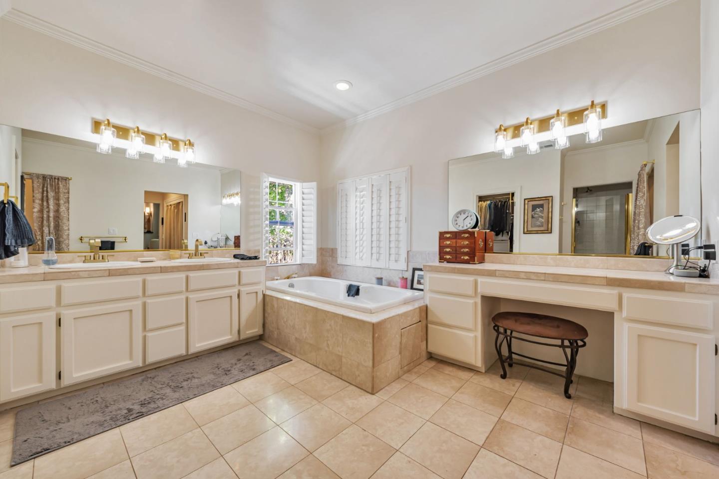Detail Gallery Image 25 of 37 For 1001 Michigan Ave, San Jose,  CA 95125 - 4 Beds | 3/1 Baths