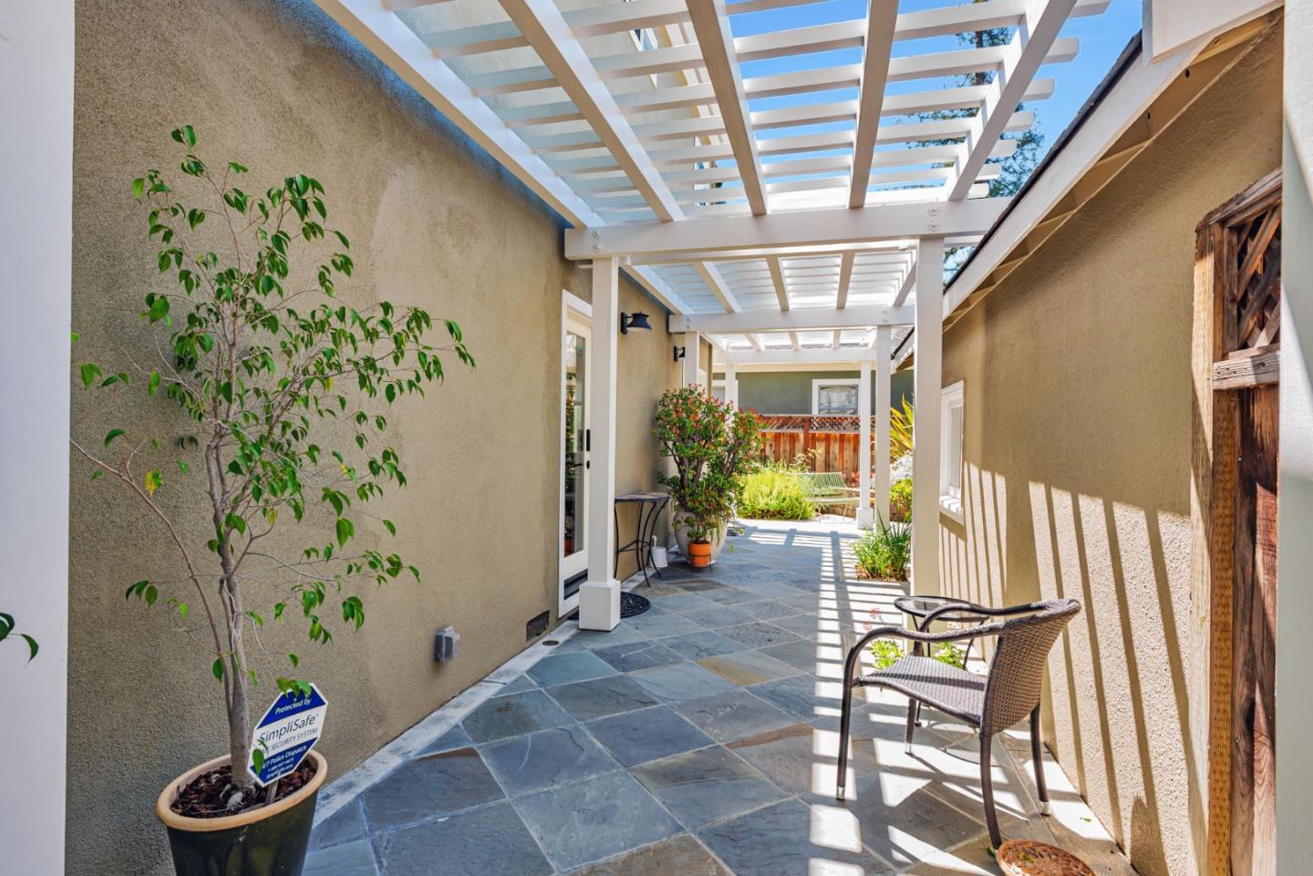 Detail Gallery Image 33 of 37 For 1001 Michigan Ave, San Jose,  CA 95125 - 4 Beds | 3/1 Baths