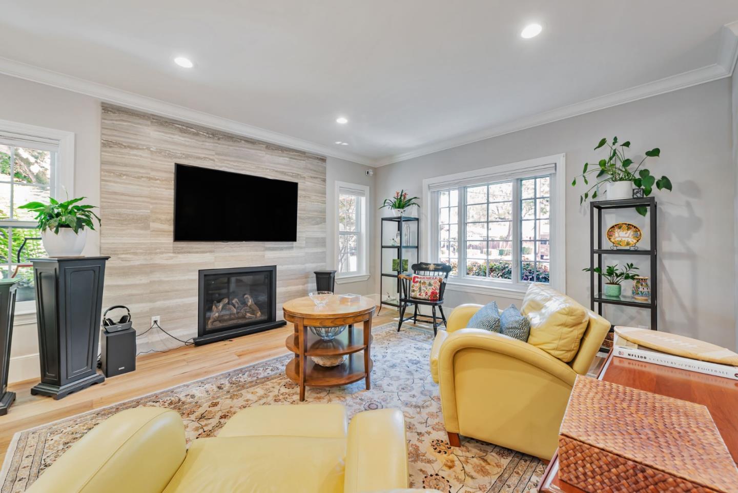 Detail Gallery Image 5 of 37 For 1001 Michigan Ave, San Jose,  CA 95125 - 4 Beds | 3/1 Baths