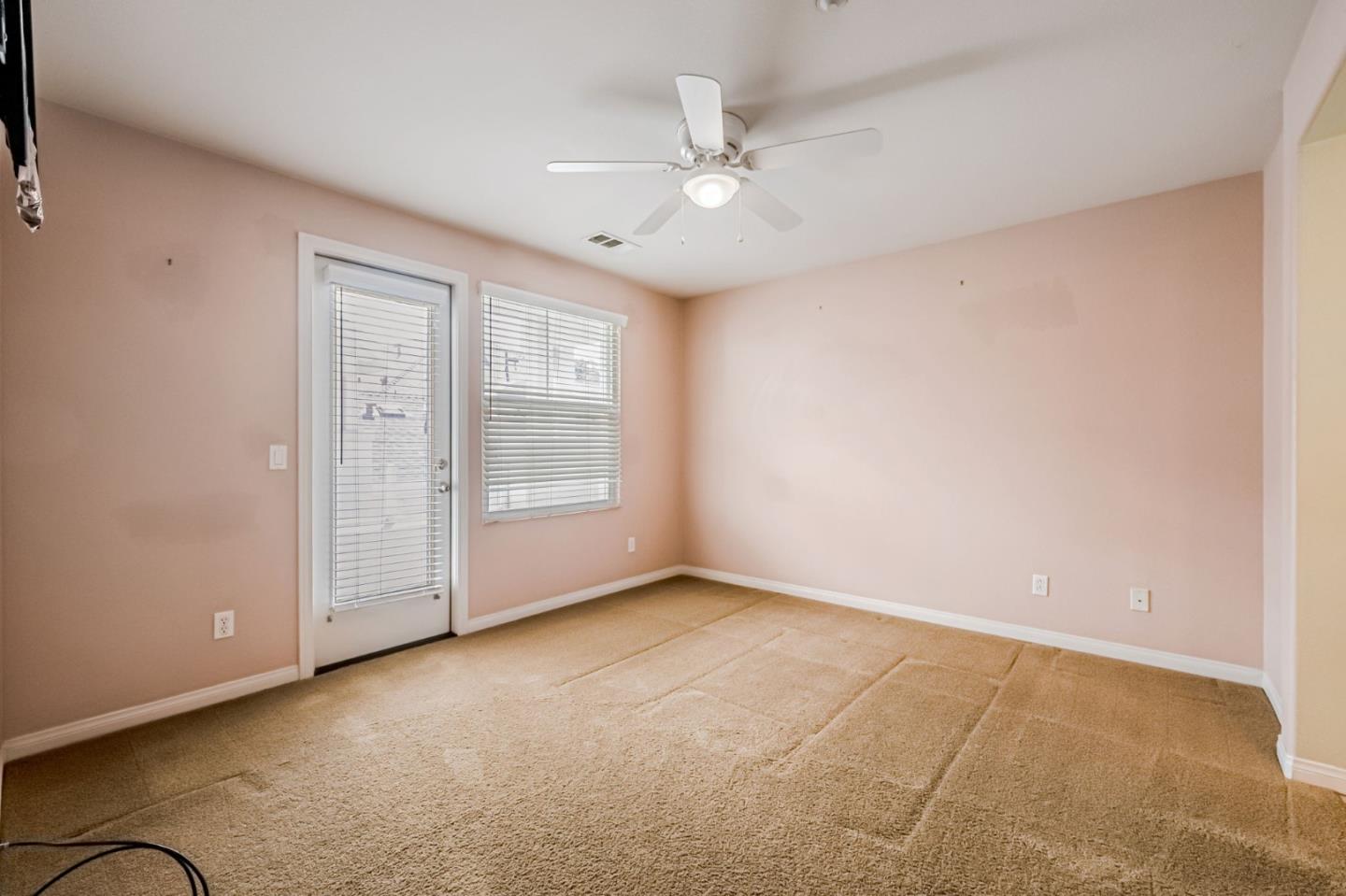 Detail Gallery Image 12 of 25 For 765 Harbor Cliff Way #126,  Oceanside,  CA 92054 - 2 Beds | 2/1 Baths