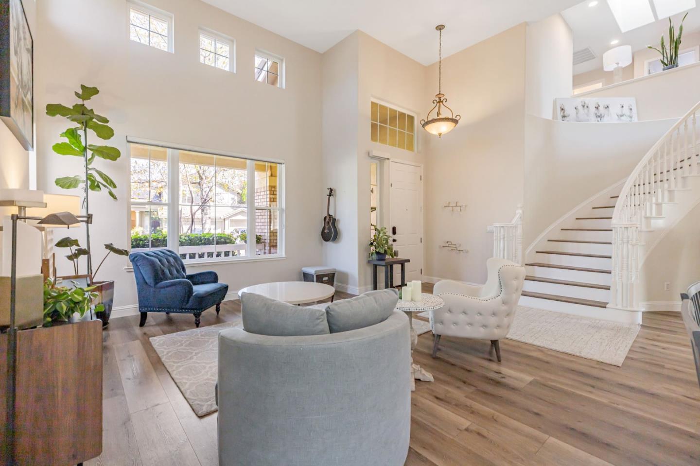 Detail Gallery Image 10 of 78 For 7012 Rosado Dr, El Dorado Hills,  CA 95762 - 5 Beds | 3 Baths