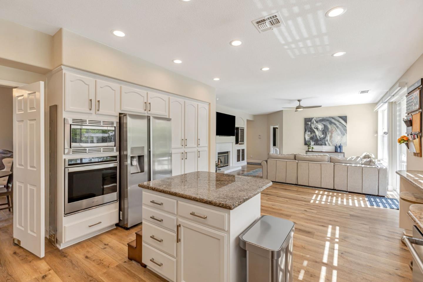 Detail Gallery Image 17 of 78 For 7012 Rosado Dr, El Dorado Hills,  CA 95762 - 5 Beds | 3 Baths